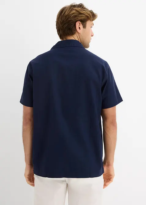 Kort&auml;rmad skjorta i luftig linnemix, avslappnad passform, bonprix