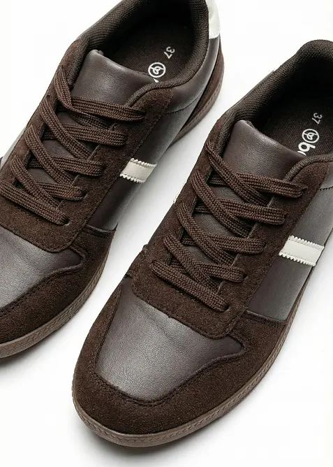 Sneakers med retrolook, bonprix