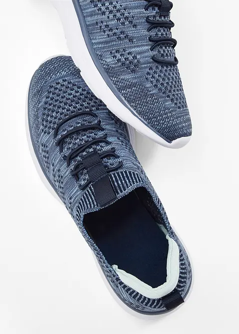 Bekv&auml;ma slip-on-sneakers av mjukt material, bonprix