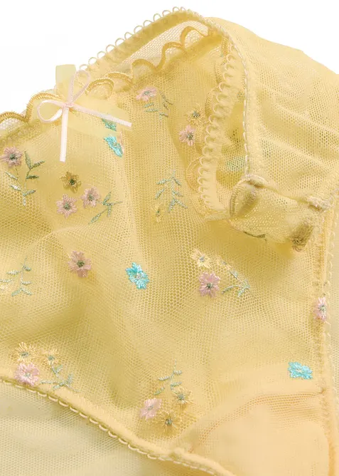 Trosa med diskret broderi, bonprix