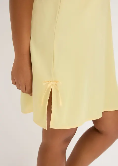 Neglig&eacute; i satin med skirt broderi, bonprix