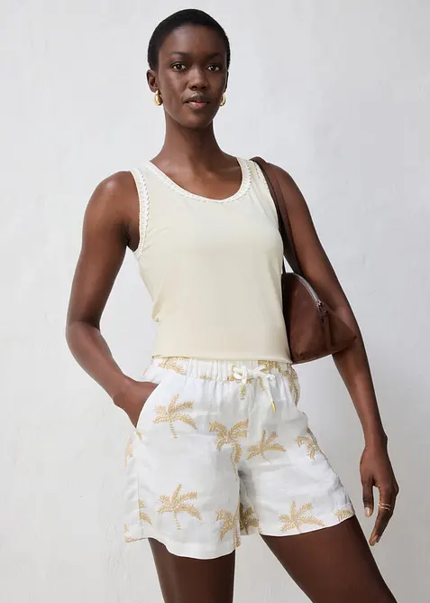 Linneshorts med broderi, bonprix