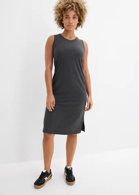 Ribbad kl&auml;nning av viskosmix med sidslitsar, bonprix