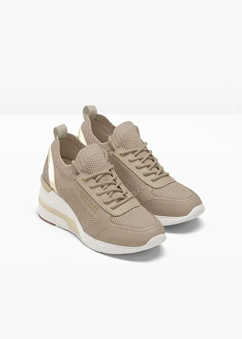 Sneakers med kilklack, fr&aring;n Mustang, Mustang