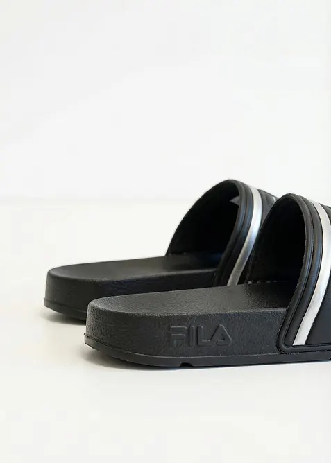 Toffla fr&aring;n Fila med metallicdetaljer, FILA