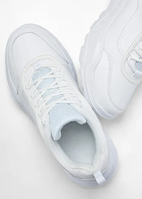Kraftiga sneakers med l&auml;tt sula, bonprix