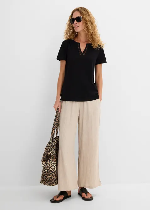 Topp med snygg halsringning, bonprix