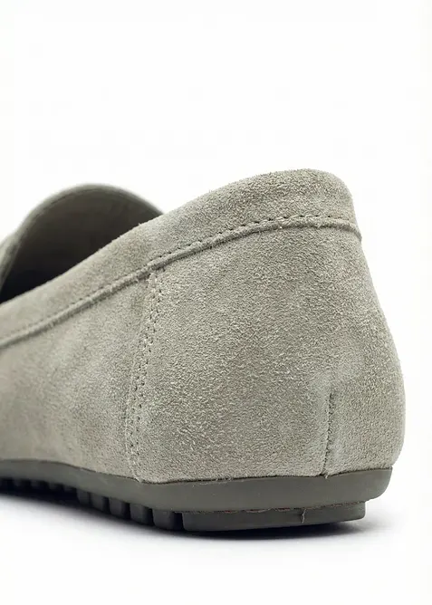 Loafers av mocka, bonprix
