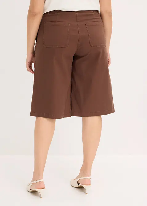 Shorts av elastisk twill, med vida ben, bonprix