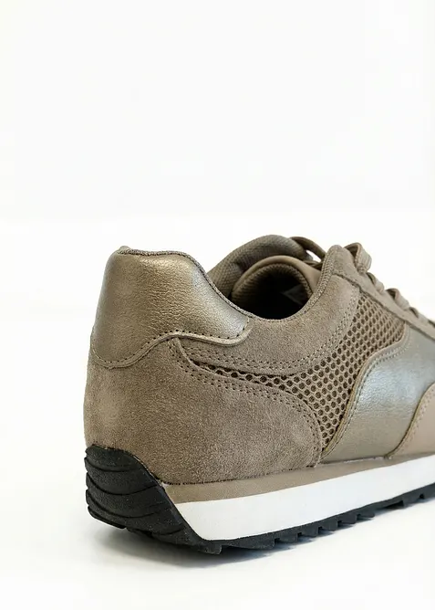 Sneakers med meshinf&auml;llning, bonprix