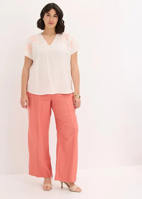 Blus med blombroderi, bonprix