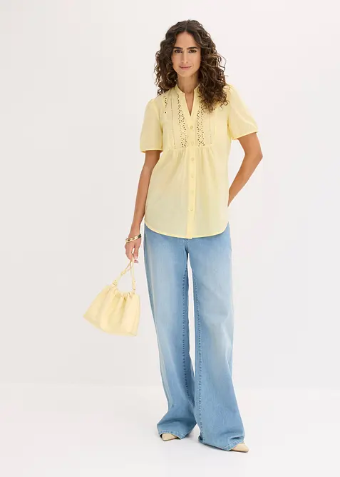 Blus med h&aring;lbroderi, bonprix