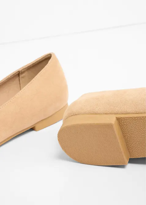 Loafers med fl&auml;tade remmar, bonprix