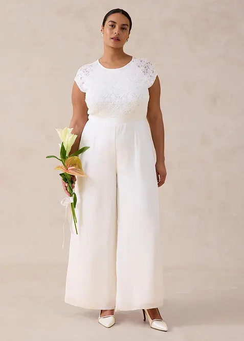Jumpsuit av tunn chiffong med spets, bonprix