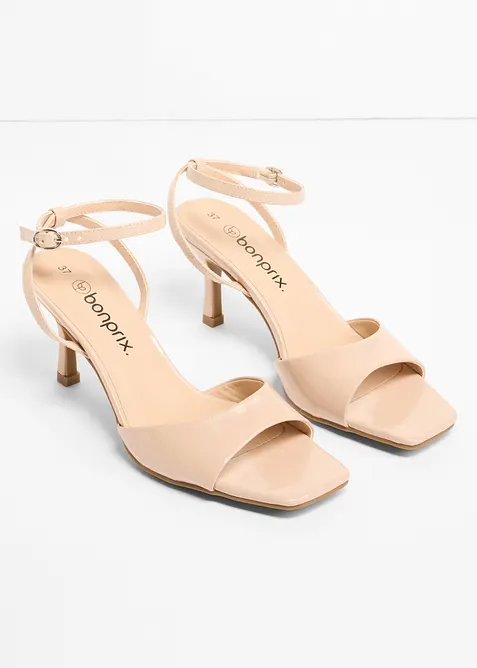 Sandalett med lacklook, bonprix