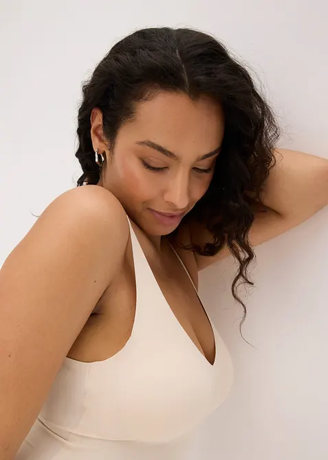 Body med ultral&auml;tt formande effekt och vadderade kupor, bonprix