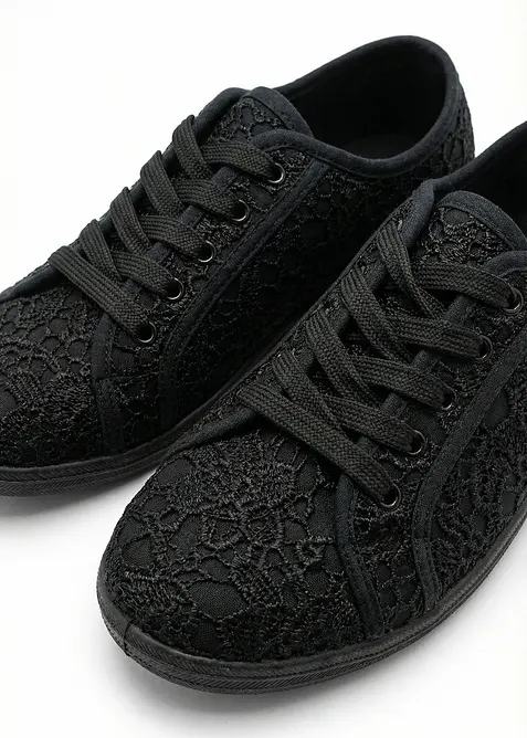 Sneakers med spets, bonprix