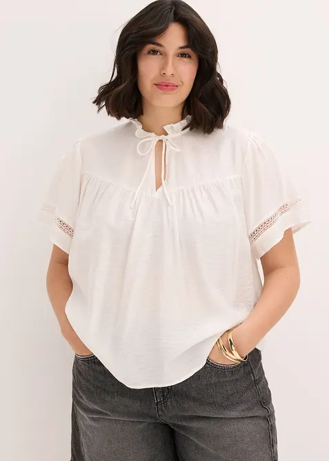 Kort&auml;rmad blus med spetsinf&auml;llning, bonprix