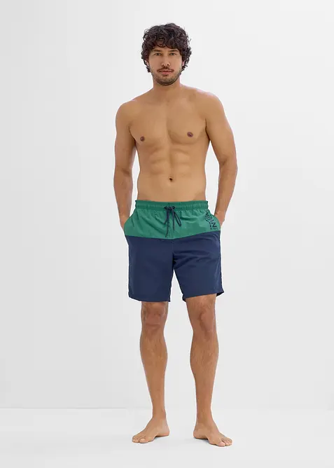 Badshorts med blockf&auml;rger, bonprix