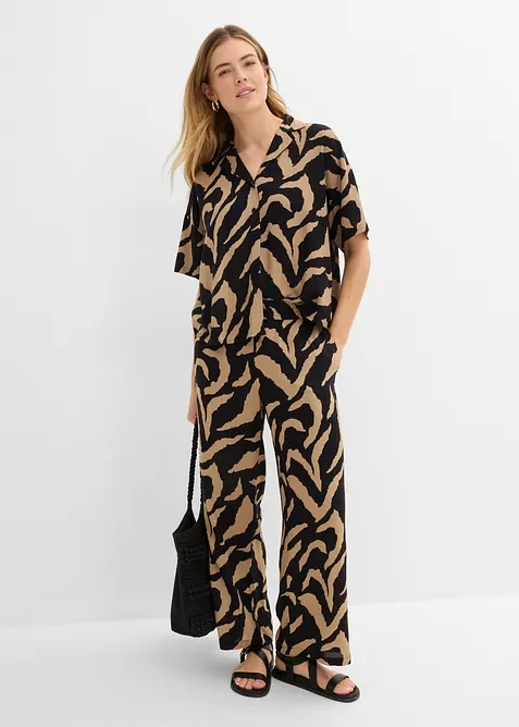 Kort&auml;rmad blus av mjuk viskosmix, bonprix