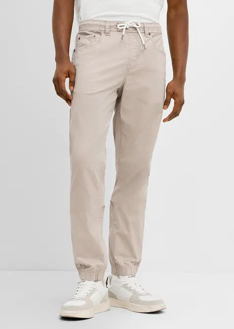 Stretchig dra p&aring;-byxa, normal passform, avsmalnande ben, bonprix