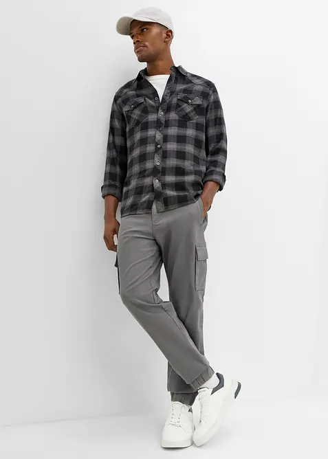 Cargobyxa med stretch i Regular Fit, tapered, bonprix