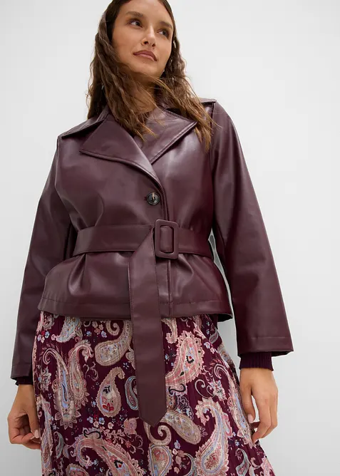 Kort trenchcoat i skinnimitation, bonprix
