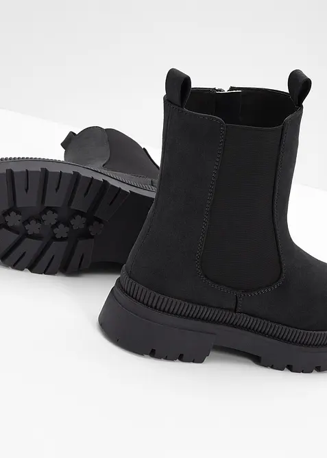 Chelseaboots med profilsula, bonprix