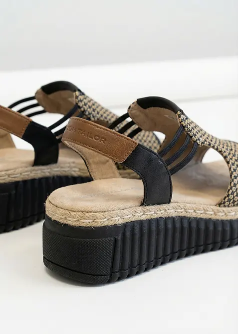 Sandalett med kilklack i baststil fr&aring;n Tom Tailor, Tom Tailor
