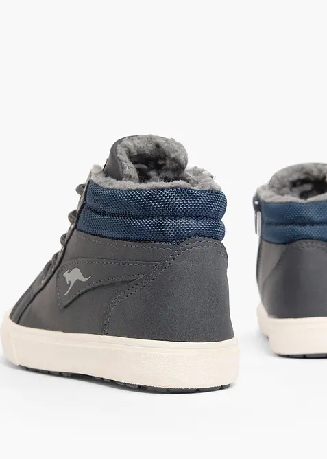 Fodrade sneakers med h&ouml;ga skaft fr&aring;n Kangaroos, Kangaroos