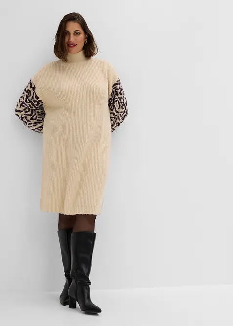 Stickad kl&auml;nning i oversizemodell med leopardm&ouml;nster, bonprix
