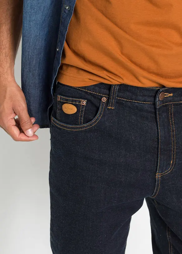 Stretchiga fodrade jeans, Classic Fit med värmande fleecefoder, bonprix