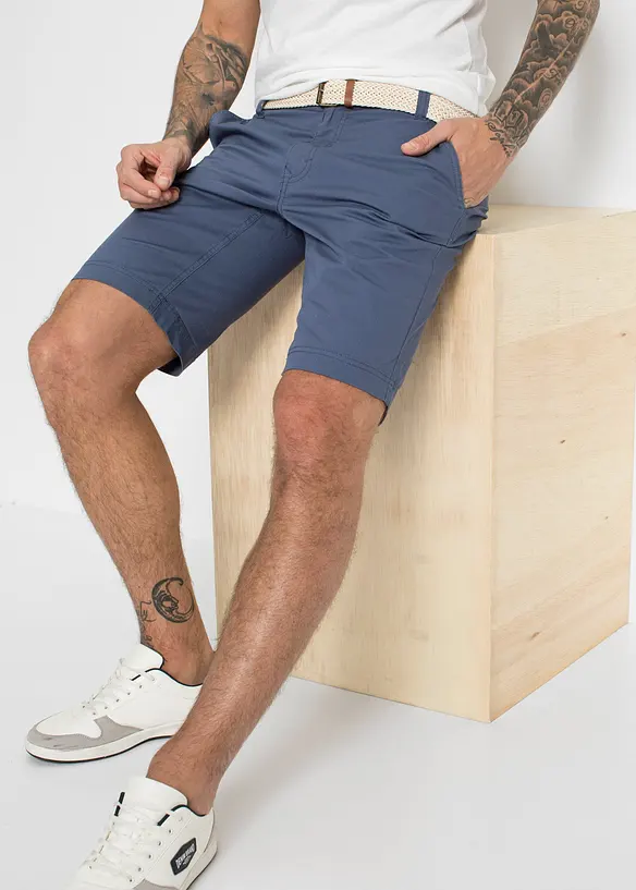 Stretchiga bermudas i chinosmodell med skärp, normal passform, bonprix