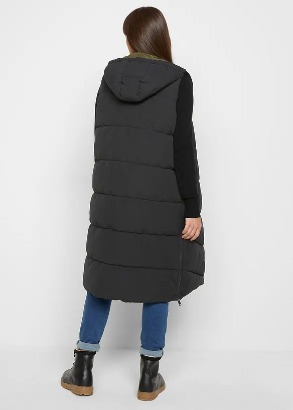 Vändbar täckväst med huva i återvunnen polyester, bonprix