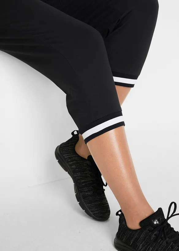 Joggingbyxa i 3/4-längd, av bomullsmix, bonprix