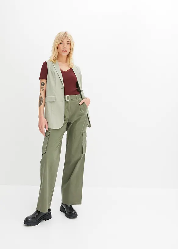 Ribbstickad topp med spets, bonprix