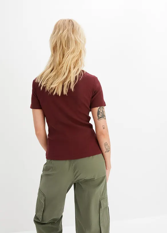Ribbstickad topp med spets, bonprix