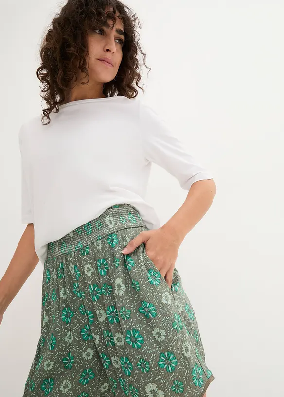 Krinklade shorts med mönster och resår, bonprix