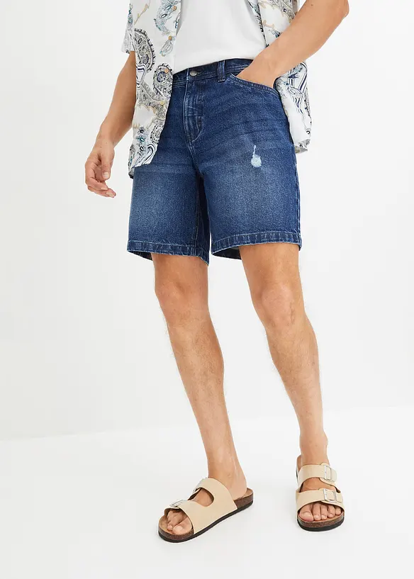 Långa stretchiga jeansshorts, Regular Fit, bonprix
