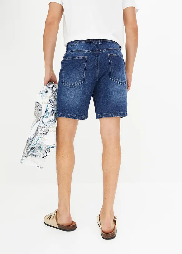 Långa stretchiga jeansshorts, Regular Fit, bonprix