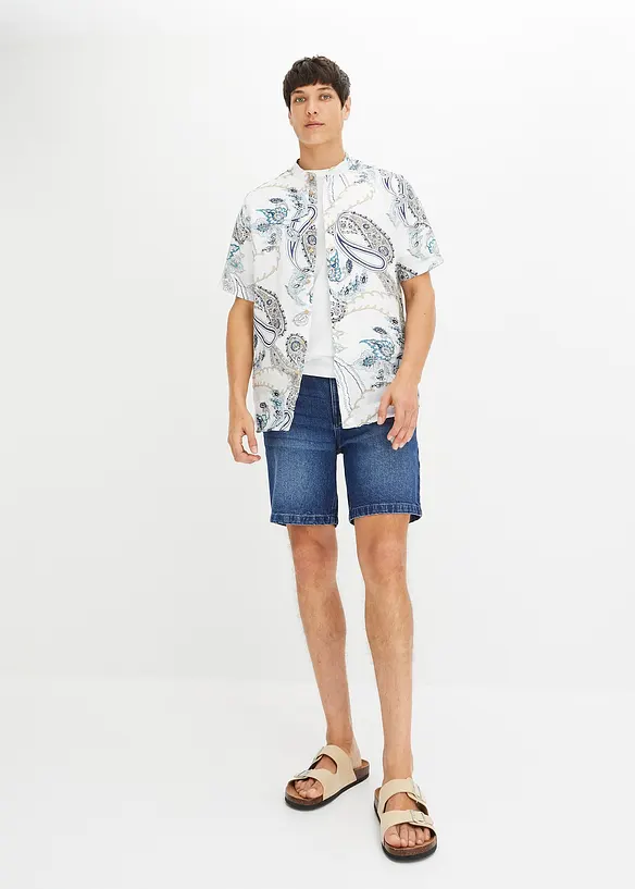 Långa stretchiga jeansshorts, Regular Fit, bonprix