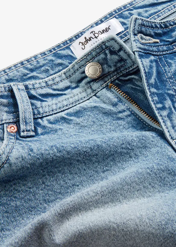 Stretchiga jeansshorts, Mid Waist, bonprix