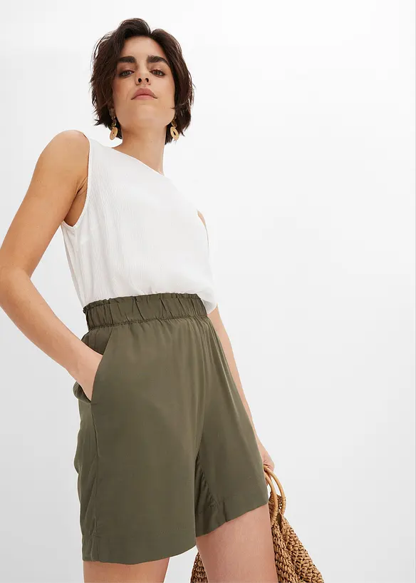 Shorts i viskos, bonprix
