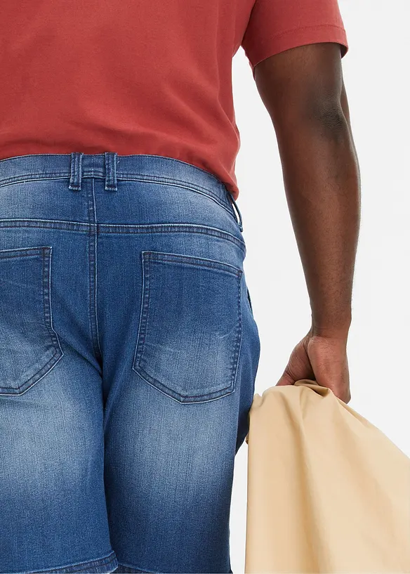 Stretchiga jeansbermudas, Relaxed Fit, bonprix