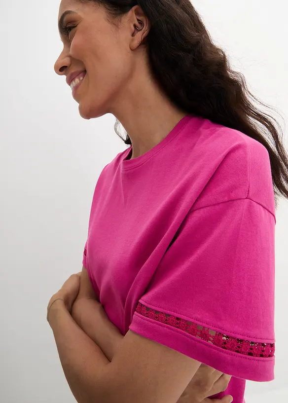 T-shirt med snygga detaljer i ärmsluten, bonprix