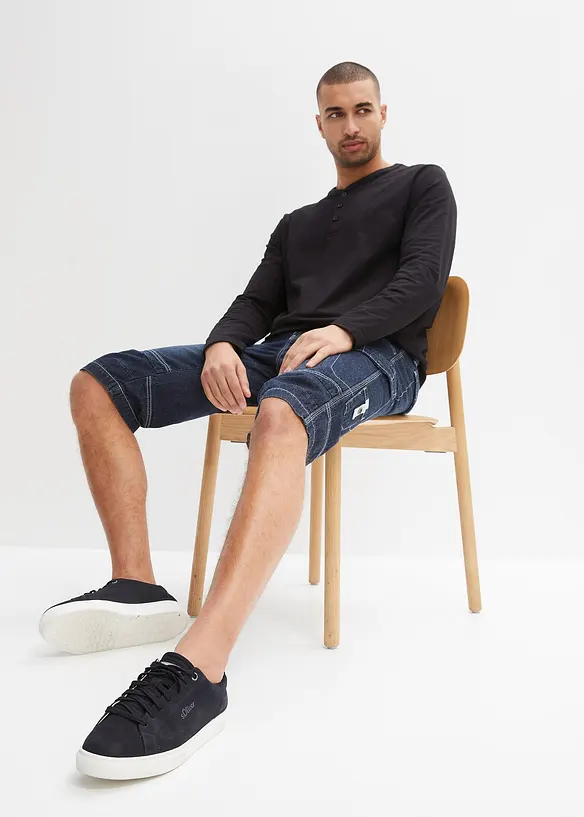 Långa jeansbermudas i cargomodell av tunt material, Relaxed Fit, bonprix