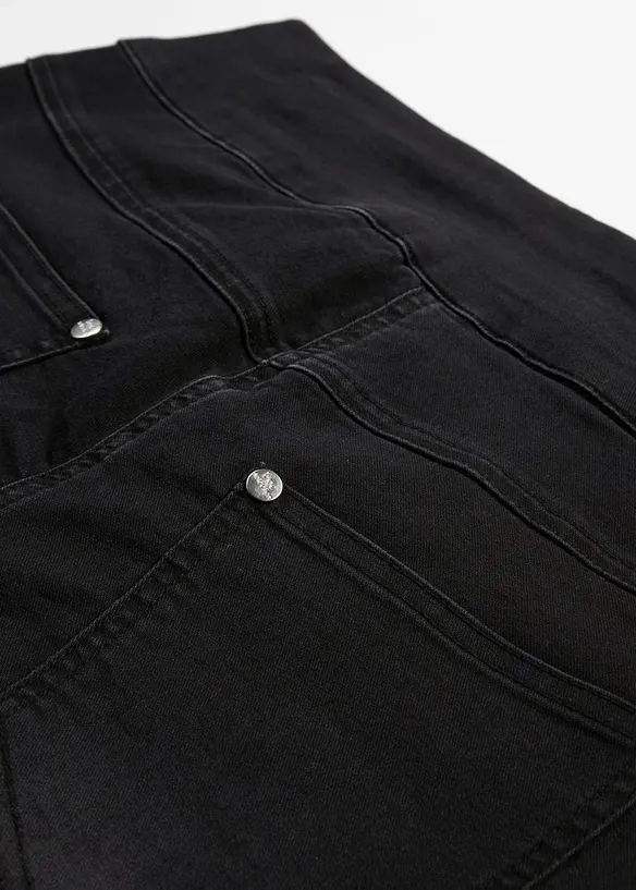 Straight Jeans Mid Waist, Super Stretch med bekväm midja, bonprix