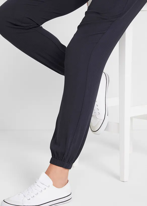 Mammabyxa i luftig viskos, Loose Fit, bonprix
