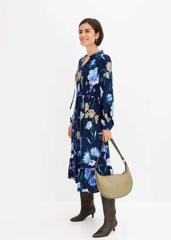 Mellanlång klänning i följsam viskos, bonprix