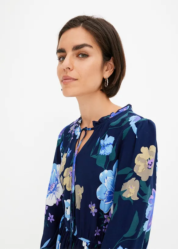 Mellanlång klänning i följsam viskos, bonprix